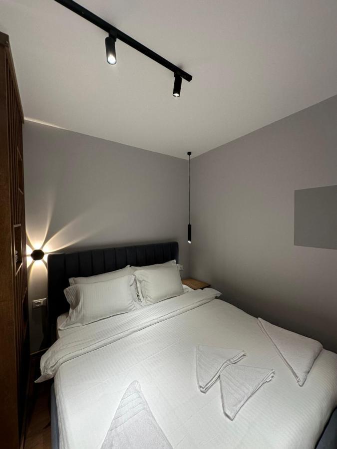 4Seasonsgea , Studio Apartment In Heart Of Tirana Zewnętrze zdjęcie