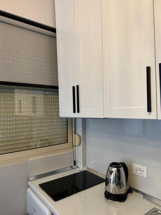 4Seasonsgea , Studio Apartment In Heart Of Tirana Zewnętrze zdjęcie