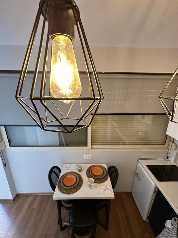 4Seasonsgea , Studio Apartment In Heart Of Tirana Zewnętrze zdjęcie