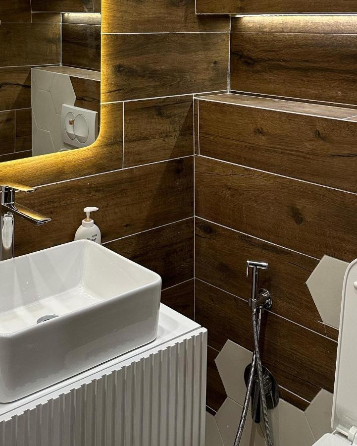 4Seasonsgea , Studio Apartment In Heart Of Tirana Zewnętrze zdjęcie