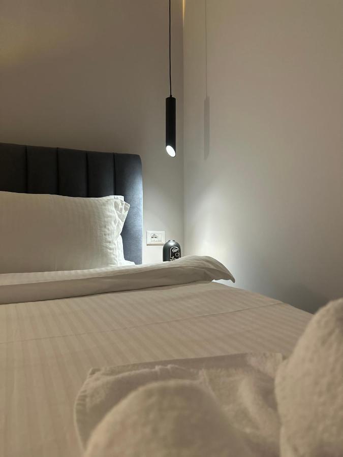 4Seasonsgea , Studio Apartment In Heart Of Tirana Zewnętrze zdjęcie