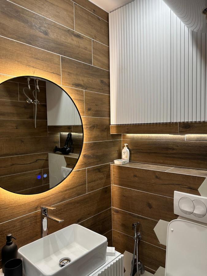 4Seasonsgea , Studio Apartment In Heart Of Tirana Zewnętrze zdjęcie