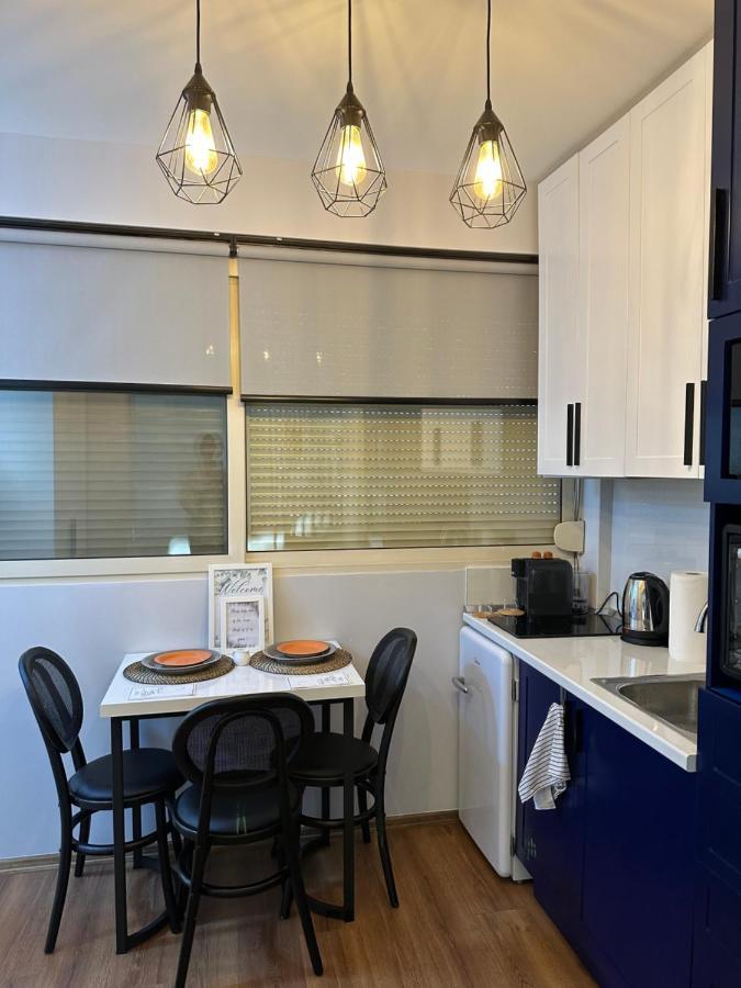 4Seasonsgea , Studio Apartment In Heart Of Tirana Zewnętrze zdjęcie